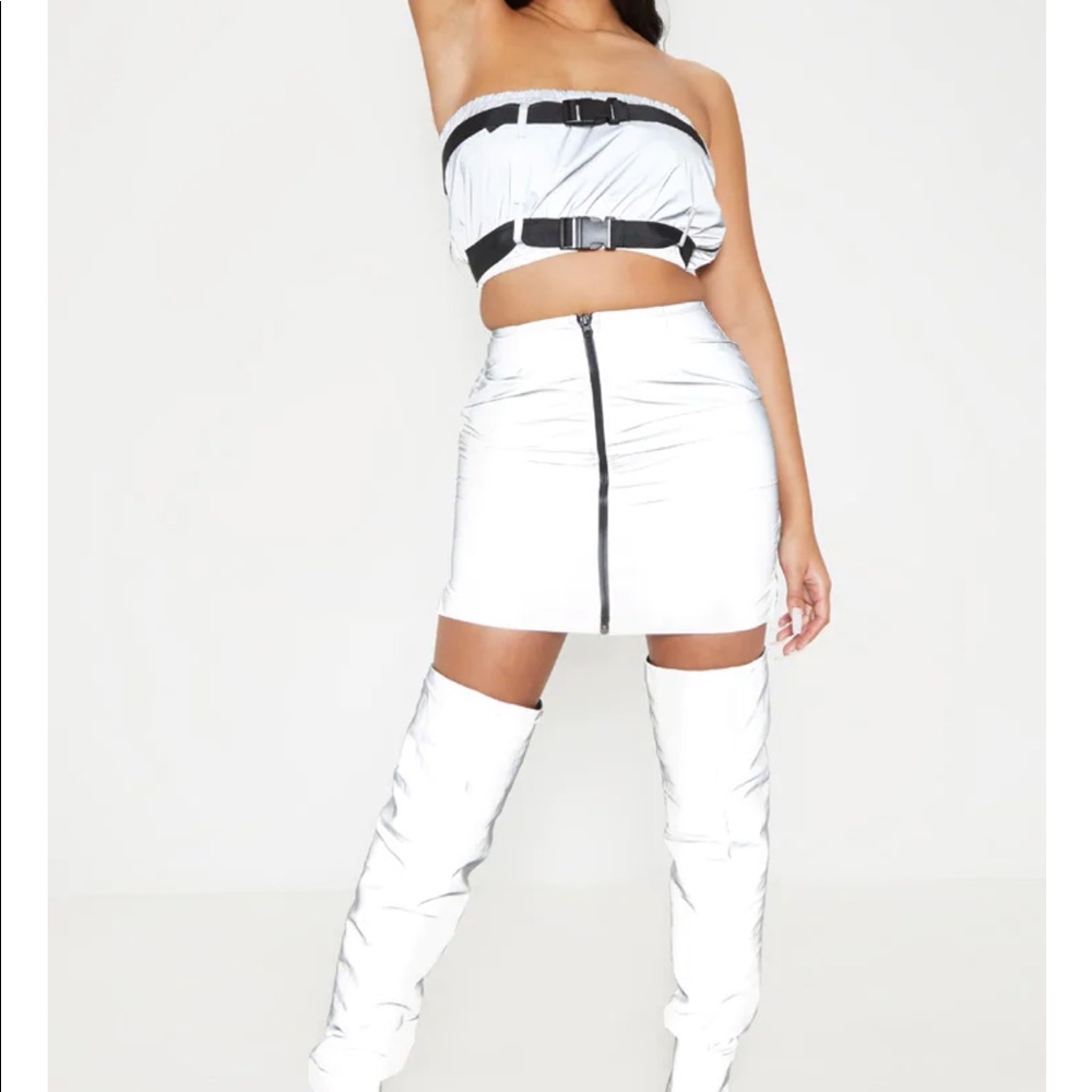 ⭐️ 4/$10 Reflective zip up mini skirt